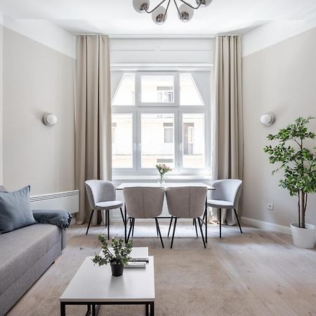 A13 Apartment Budapest Luaran gambar